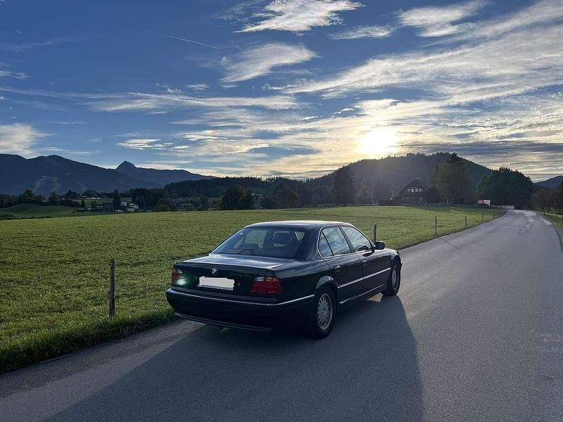Gebraucht BMW 728 193 PS (141 kW) 1997 Schwarz Limousine