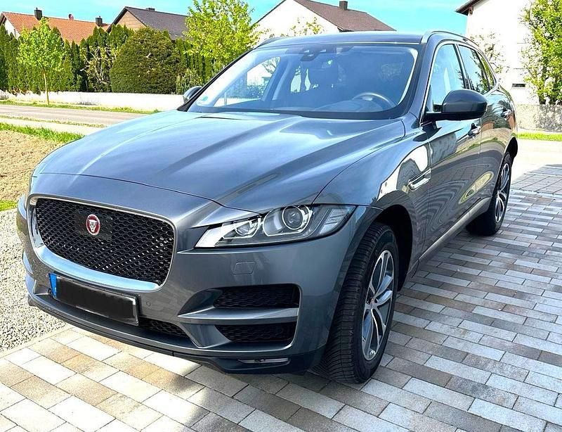 Gebraucht Jaguar F-Pace 250 PS (183 kW) 2019 Grau SUV