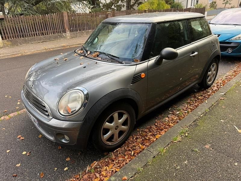 Grau Gebraucht 2010 Mini ONE Kleinwagen | 1.850 € (Superpreis) - Bild 1/4