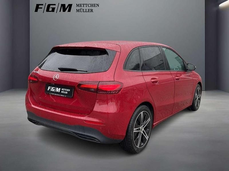 Gebraucht Mercedes B220 Progressive 190 PS (139 kW) 2024 Manufaktur lack manufaktur pat Kleinwagen