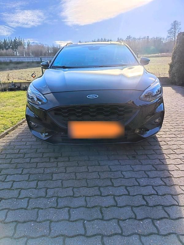 Gebraucht Ford Focus ST-Line 150 PS (110 kW) 2019 Schwarz Kombi