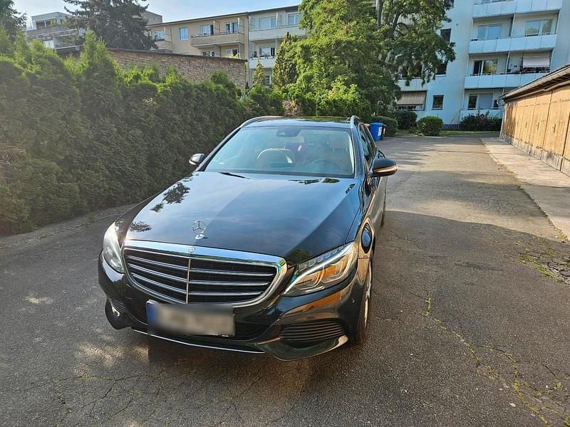 Schwarz Gebraucht 2015 Mercedes C220 Kombi | 11.500 € (Fairer Preis) - Bild 1/4