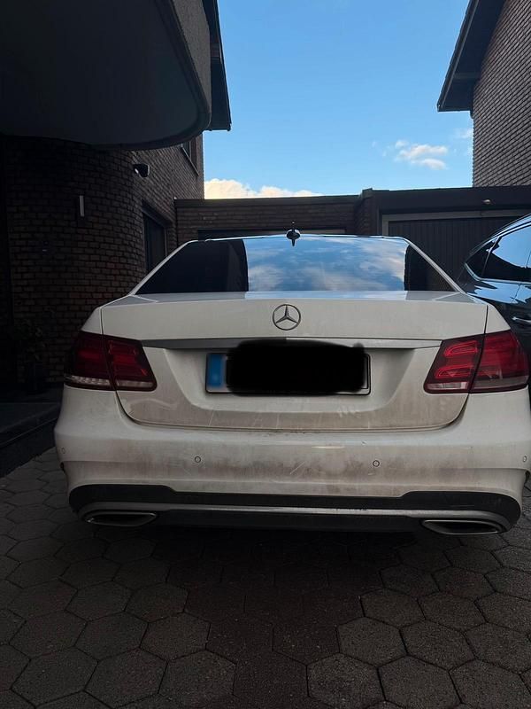 Gebraucht Mercedes E350 AMG 2013 Weiß Limousine
