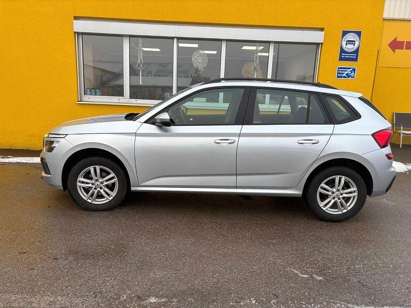 Gebraucht Skoda Kamiq Selection 95 PS (69 kW) 2024 Silber SUV