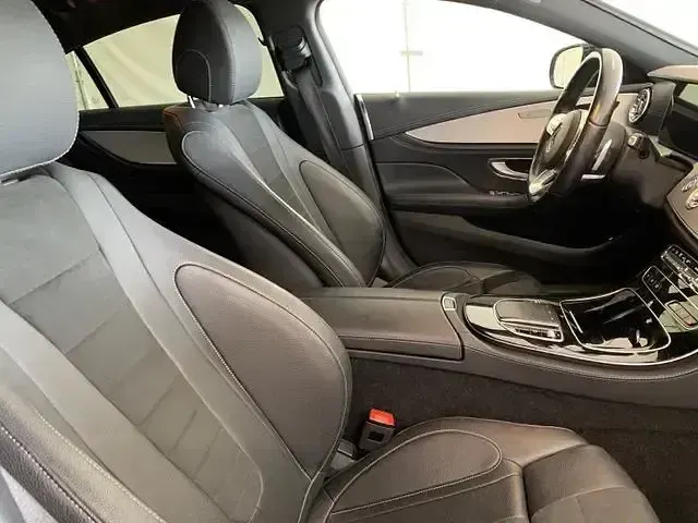 Gebraucht Mercedes CLS400 AMG 330 PS (242 kW) 2020 Cavansitblau  metalliclack (metallic) Coupé