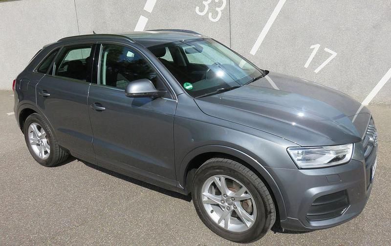 Gebraucht Audi Q3 Design 150 PS (110 kW) 2016 Grau SUV