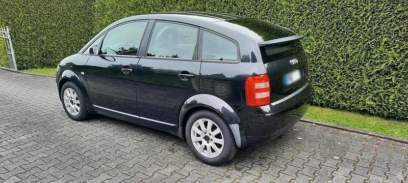 Second-hand Audi A2 75 CP (55 kW) 2001 Negru Hatchback