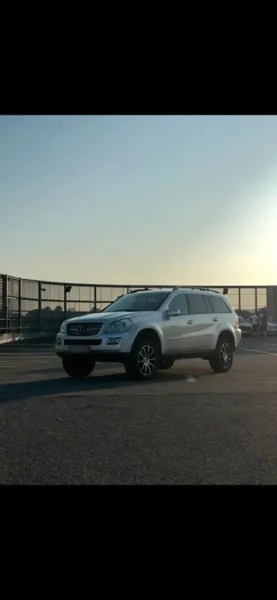 Gebraucht Mercedes GL420 306 PS (225 kW) 2007 Silber SUV