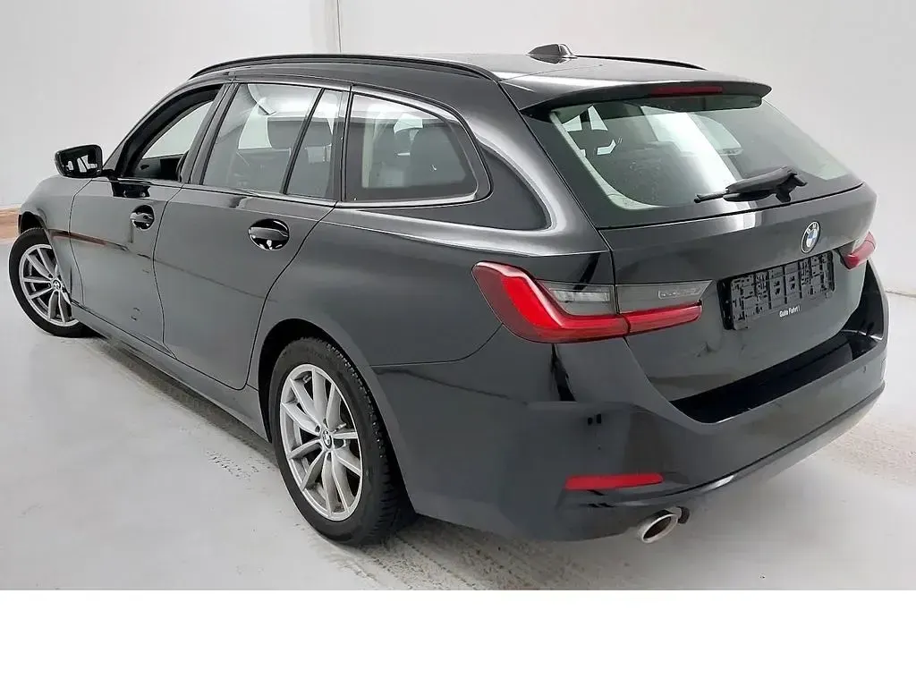 Gebraucht BMW 318 Performance 156 PS (114 kW) 2024 Schwarz Kombi