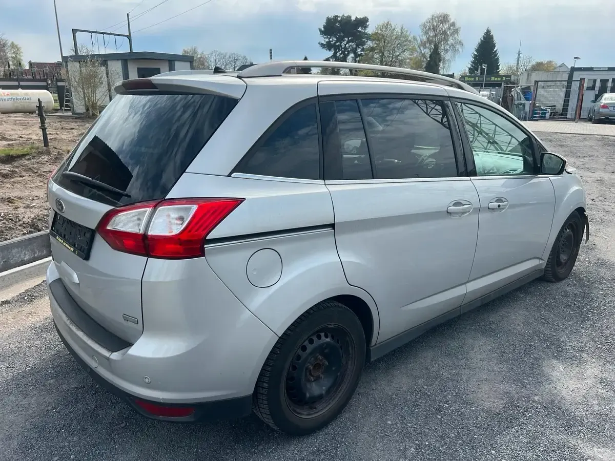 Gebraucht Ford C-MAX 182 PS (133 kW) 2014 Silber Van / Kleinbus