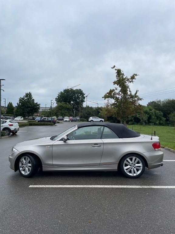 Gebraucht BMW 123 Cabriolet 204 PS (150 kW) 2009 Silber Cabrio