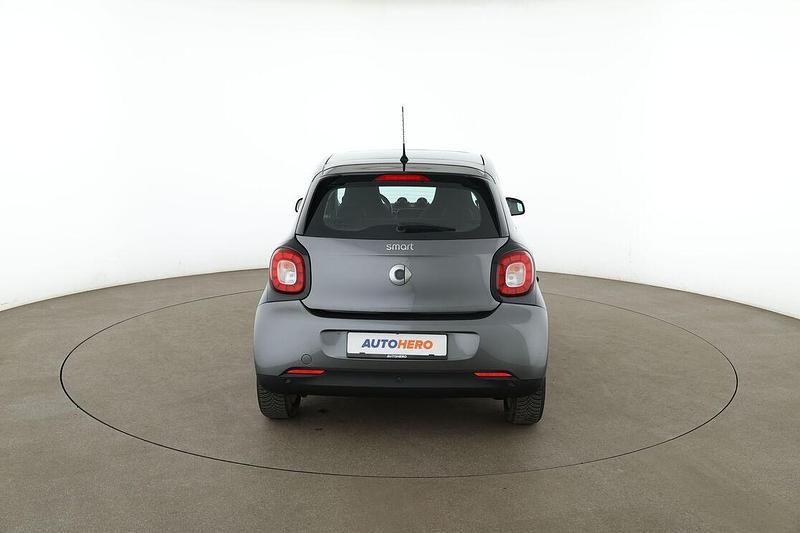 Second-hand Smart ForFour Basis 90 CP (66 kW) 2018 Gri Hatchback