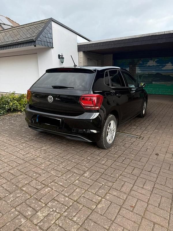Usata VW Polo Highline 95 CV (69 kW) 2018 Nero Utilitaria