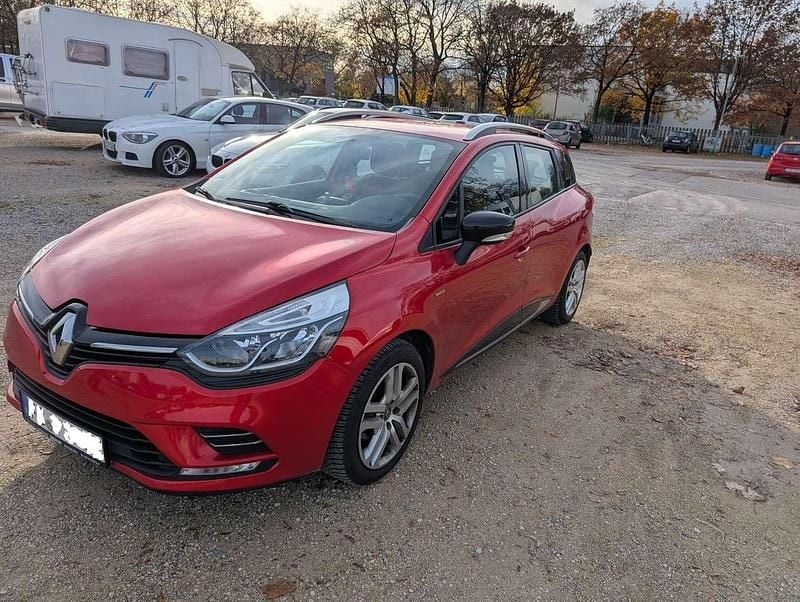 Rot Gebraucht 2019 Renault Clio GrandTour Kombi | 6.450 € (Guter Preis) - Bild 1/4