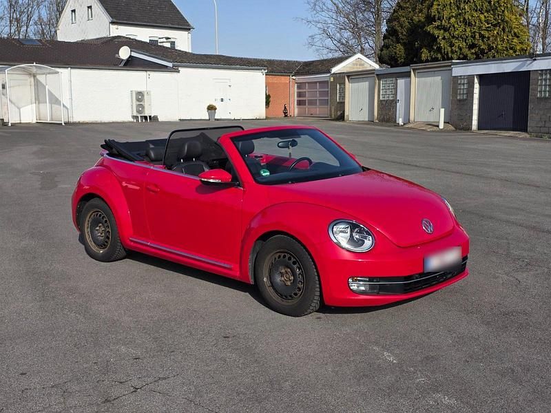 Gebraucht VW Beetle Cabriolet 105 PS (77 kW) 2013 Rot Cabrio