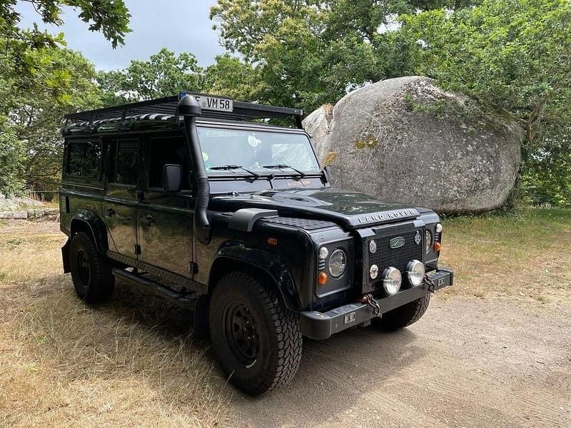Gebraucht Land Rover Defender SE 122 PS (89 kW) 2014 Schwarz Kombi