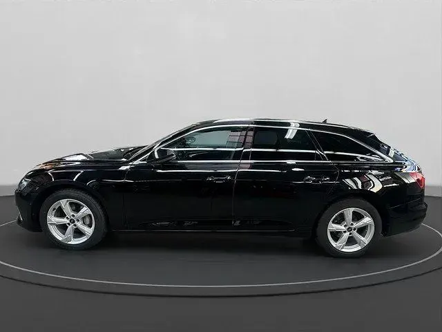 Gebraucht Audi A6 Sport 204 PS (150 kW) 2023 Schwarz Kombi