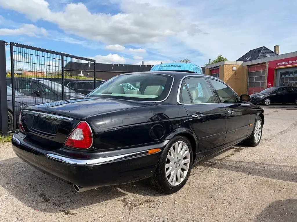 Gebraucht Jaguar XJ 237 PS (174 kW) 2003 Schwarz Limousine