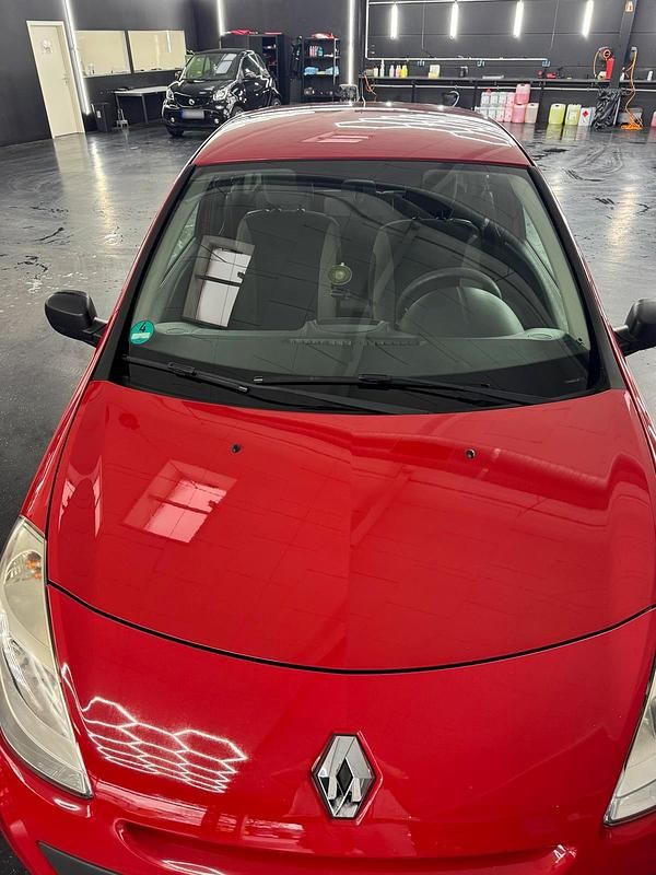 Gebraucht Renault Clio II 75 PS (55 kW) 2010 Rot Limousine