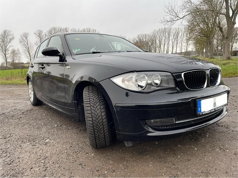 Schwarz Gebraucht 2008 BMW 118 Kleinwagen | 6.950 € - Bild 1/4
