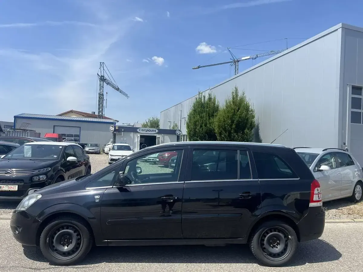 Gebraucht Opel Zafira 150 PS (110 kW) 2010 Schwarz Van / Kleinbus