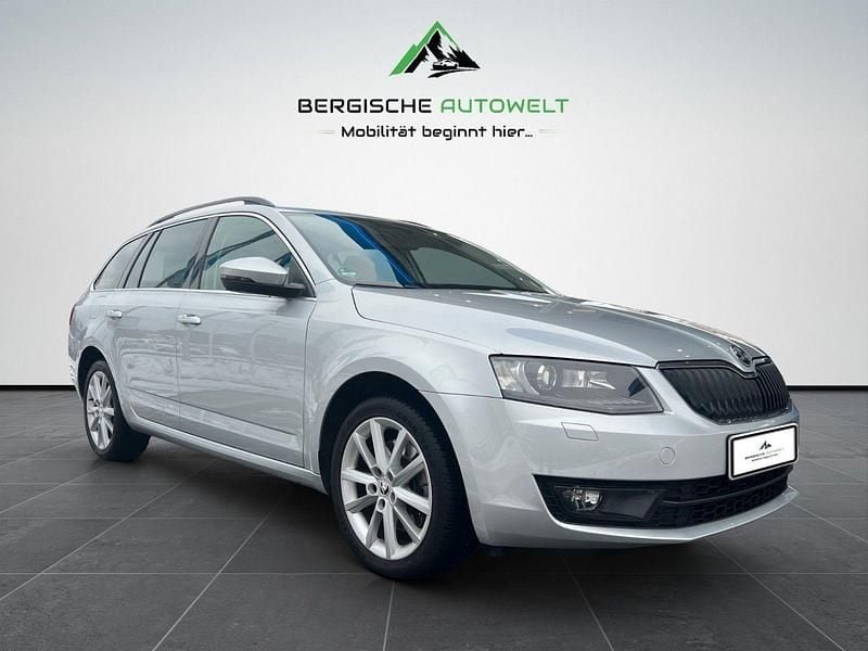 Gebraucht Skoda Octavia Elegance 179 PS (131 kW) 2014 Silber Kombi