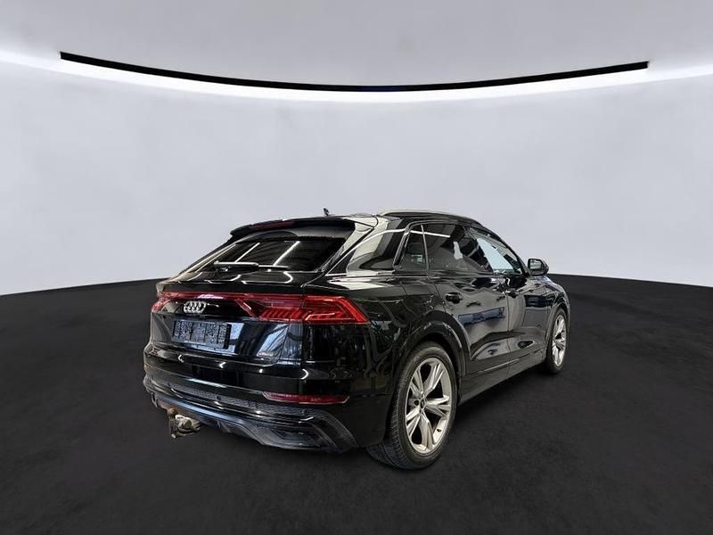 Gebraucht Audi Q8 S-Line 286 PS (210 kW) 2022 Schwarz SUV
