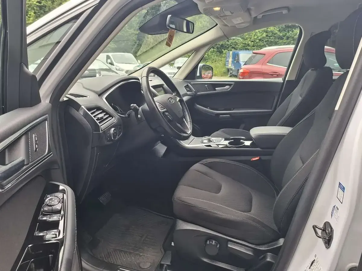 Gebraucht Ford S-MAX Titanium 190 PS (139 kW) 2023 Frostweiß Van / Kleinbus