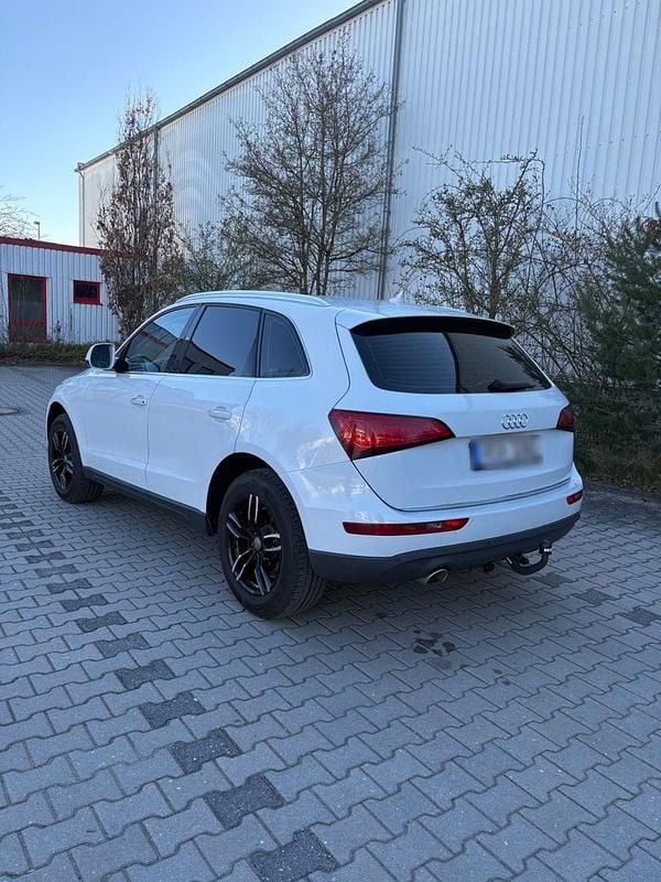 Second-hand Audi Q5 163 CP (119 kW) 2015 Alb SUV