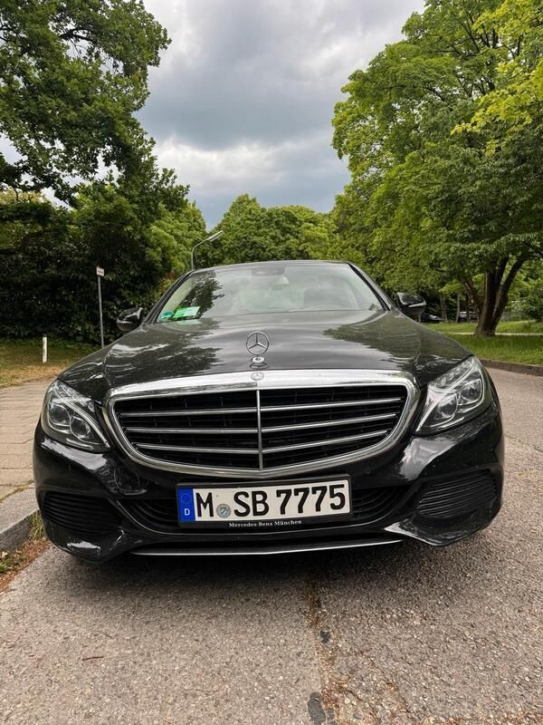 Schwarz Gebraucht 2015 Mercedes C220 Limousine | 21.000 € (Fairer Preis) - Bild 1/4