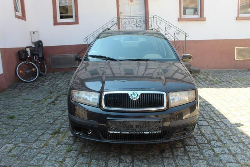 Schwarz Gebraucht 2007 Skoda Fabia Ambiente Kleinwagen | 1.250 € (Superpreis) - Bild 1/4