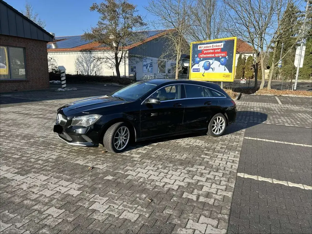 Gebraucht Mercedes CLA250e Shooting Brake 211 PS (155 kW) 2016 Schwarz Kombi