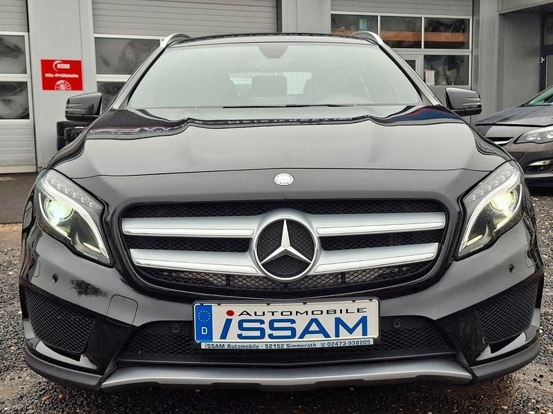 Gebraucht Mercedes GLA220 177 PS (130 kW) 2017 Schwarz SUV