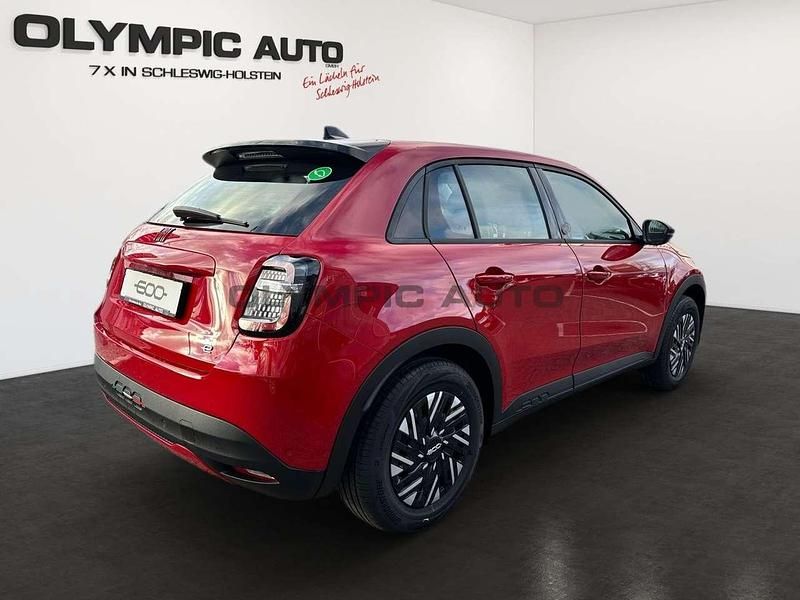 Gebraucht Fiat 600E Red 114 kW (156 PS) 2024 Rot Limousine