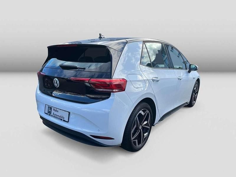 Gebraucht VW ID.3 Pro 106 kW (145 PS) 2022 Weiß Kleinwagen