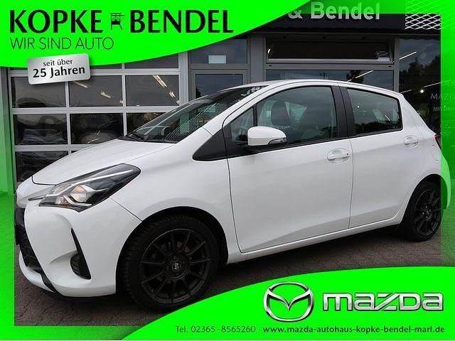 Weiß Gebraucht 2019 Toyota Yaris Comfort Kleinwagen | 12.420 € (Fairer Preis) - Bild 1/4