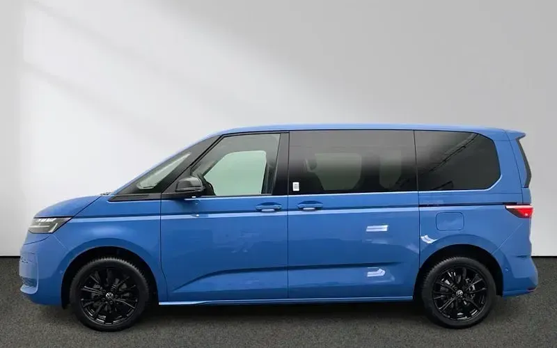 Neu VW Multivan 150 PS (110 kW) 2025 Blau Van / Kleinbus