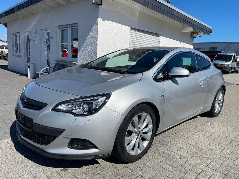 Silber Gebraucht 2012 Opel Astra GTC Innovation Coupé | 5.490 € (Guter Preis) - Bild 1/4