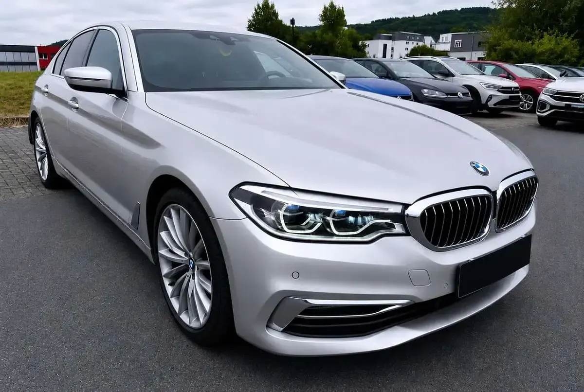 Gebraucht BMW 540 Luxury Line 340 PS (250 kW) 2019 Silber Limousine