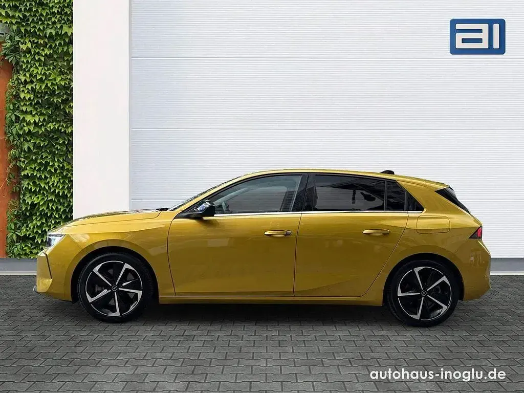 Gebraucht Opel Astra Elegance 181 PS (133 kW) 2023 Gelb Limousine