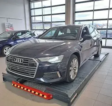 Gebraucht Audi A6 Design 204 PS (150 kW) 2021 Firmamentblau Kombi
