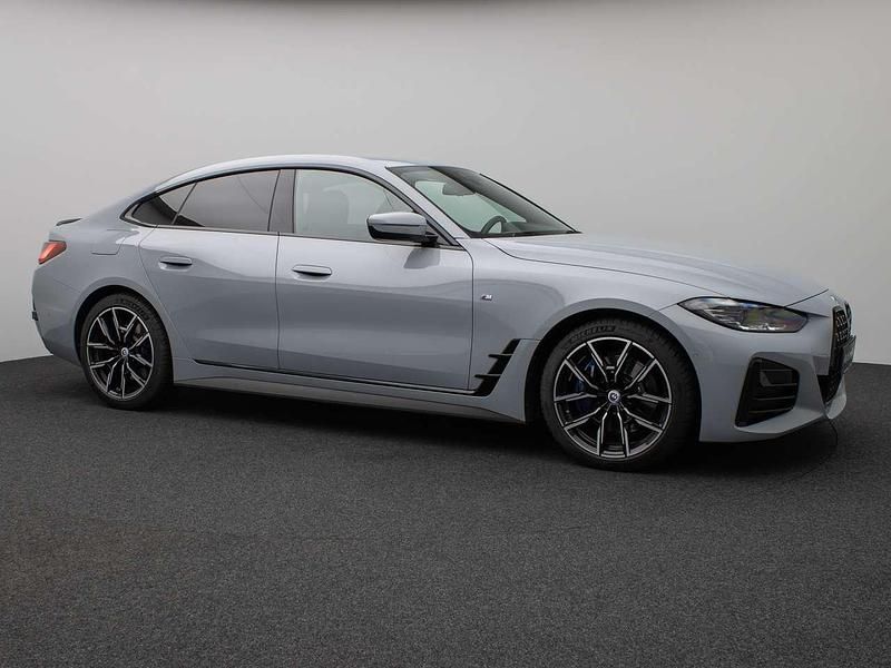 Gebraucht BMW 420 190 PS (139 kW) 2023 M brooklyn grau c4p Coupé