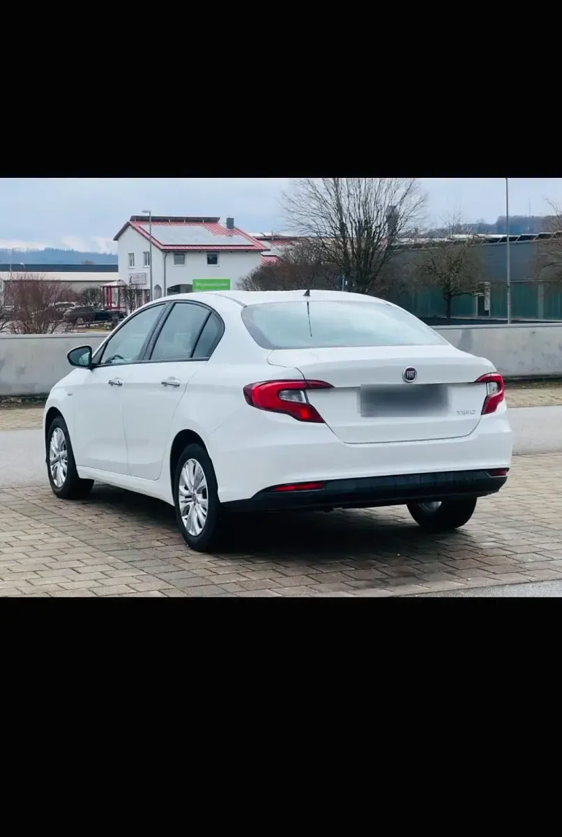 Gebraucht Fiat Tipo 90 PS (66 kW) 2016 Weiß Limousine
