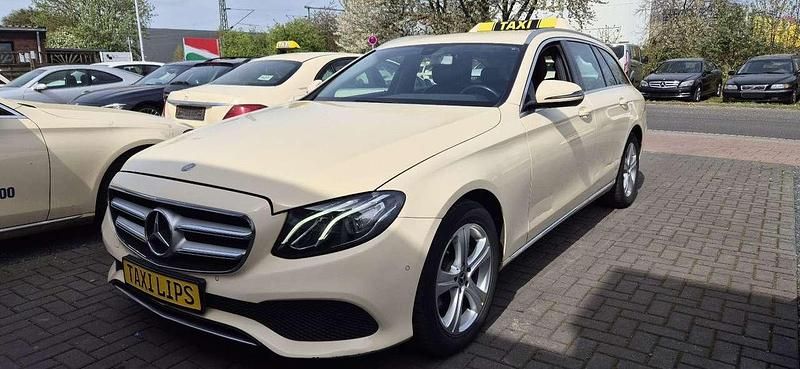 Second-hand Mercedes E200 150 CP (110 kW) 2018 Alb Berlinǎ