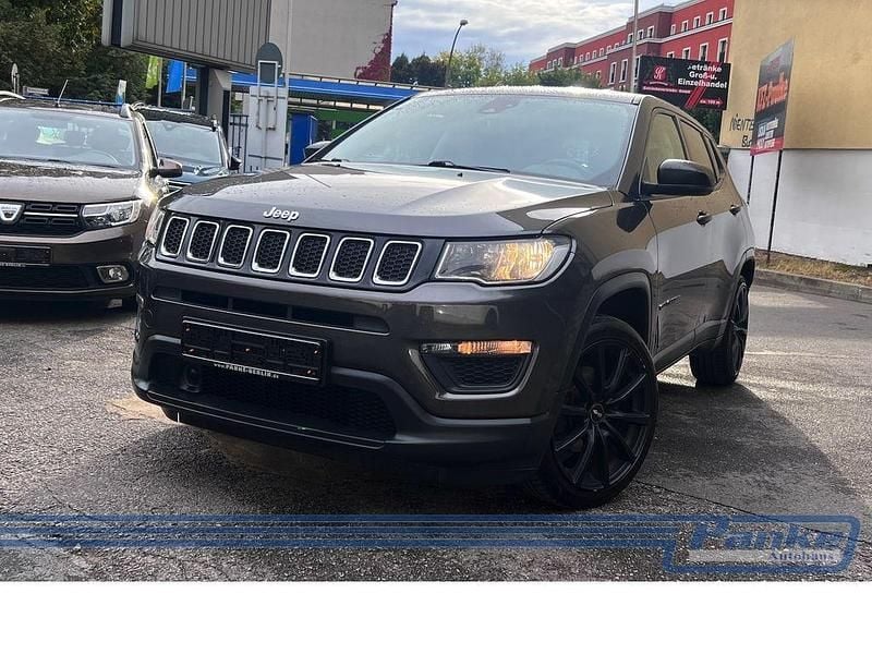 Gebraucht Jeep Compass Sport 140 PS (102 kW) 2017 Grau SUV