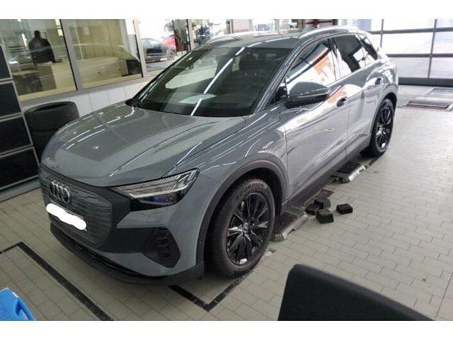 Gebraucht Audi Q4 e-tron Ambiente 194 kW (265 PS) 2023 Kieselgrau SUV