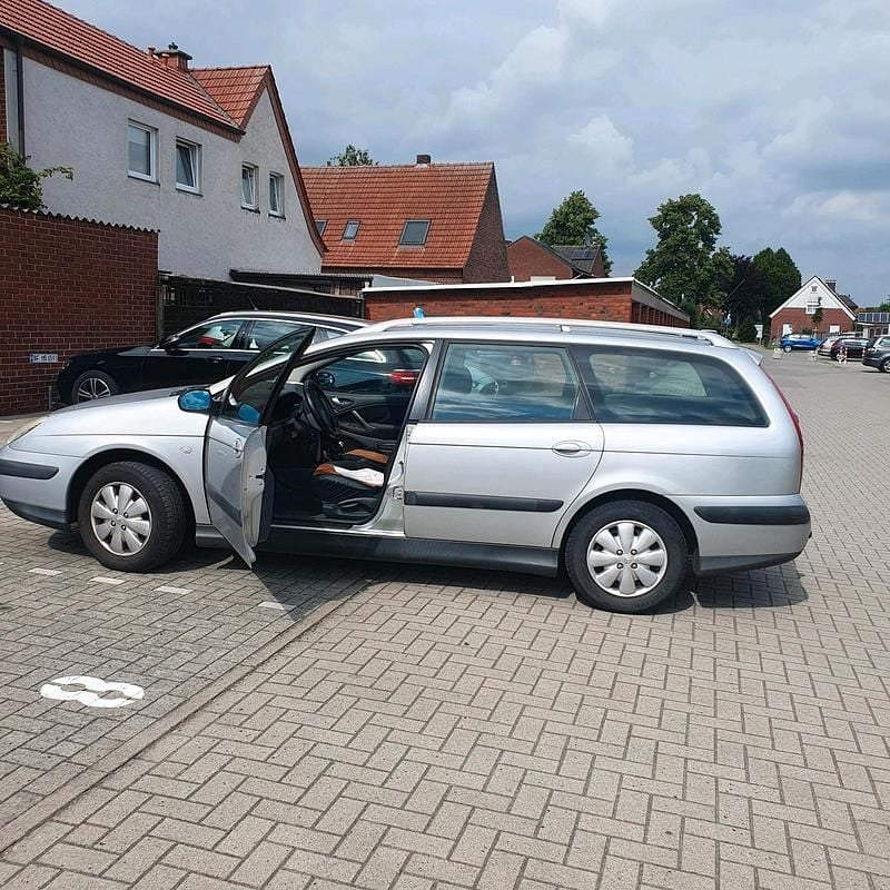 Silber Gebraucht 2002 Citroën C5 Kombi | 900 € - Bild 1/4