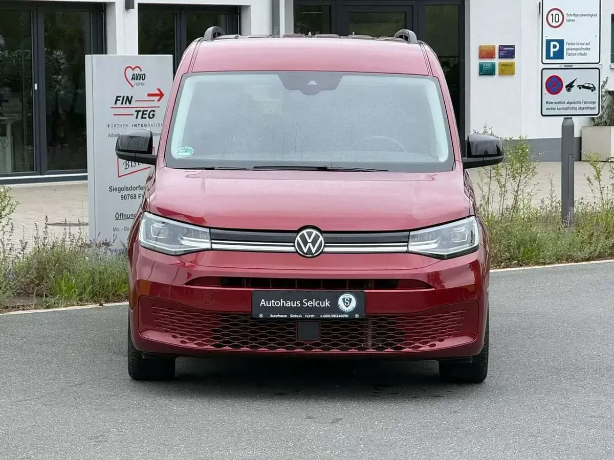 Gebraucht VW Caddy Maxi Life 122 PS (89 kW) 2022 Rot Van / Kleinbus
