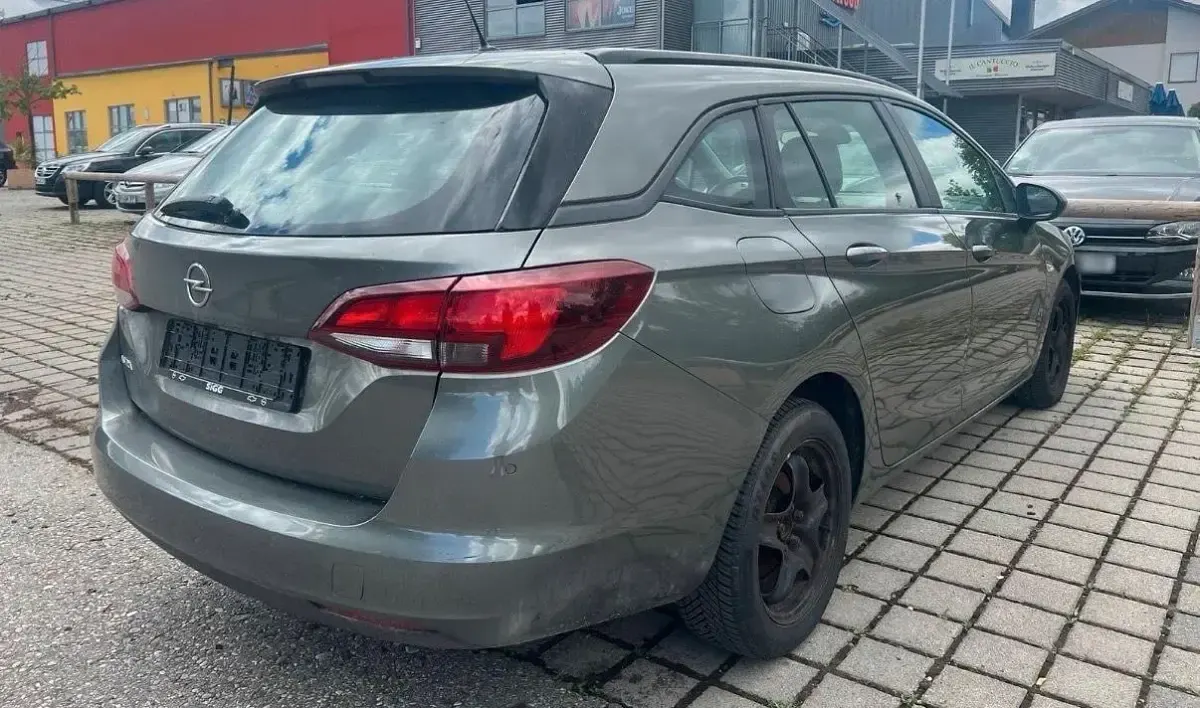 Gebraucht Opel Astra 120 PS (88 kW) 2019 Grau Kombi