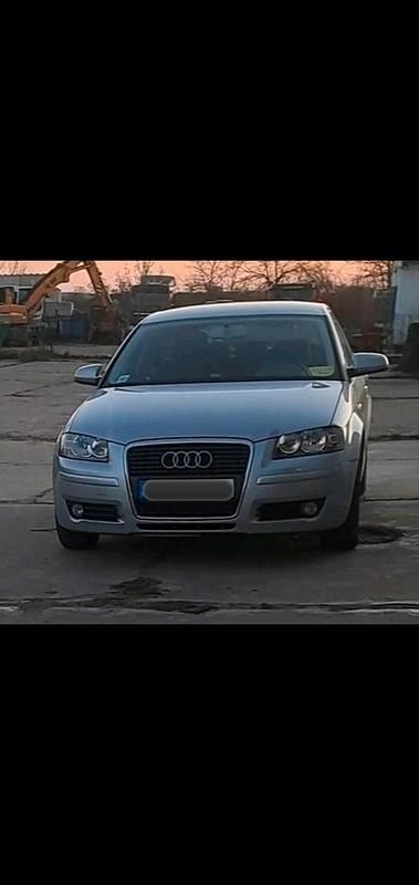 Silber Gebraucht 2006 Audi A3 Sportback Limousine | 2.300 € - Bild 1/4